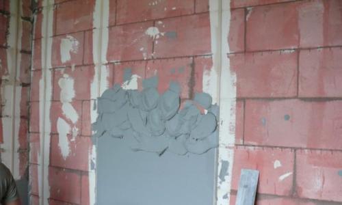 Штукатурка стен своими руками: подготовка и процесс отделки стен штукатуркой